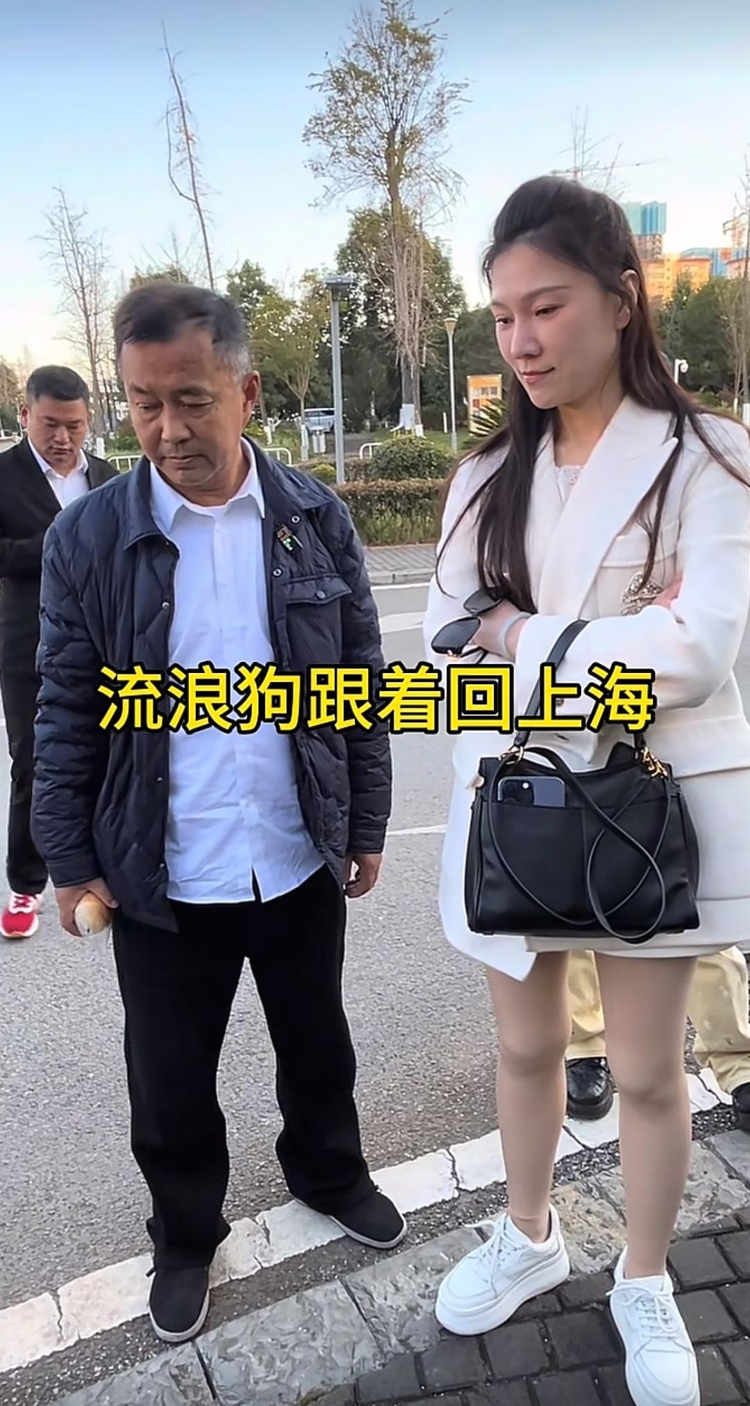 12月16日，沈巍一行去了云南游学参观，南京晓晓依然陪伴着出行，这次云南之行轻车