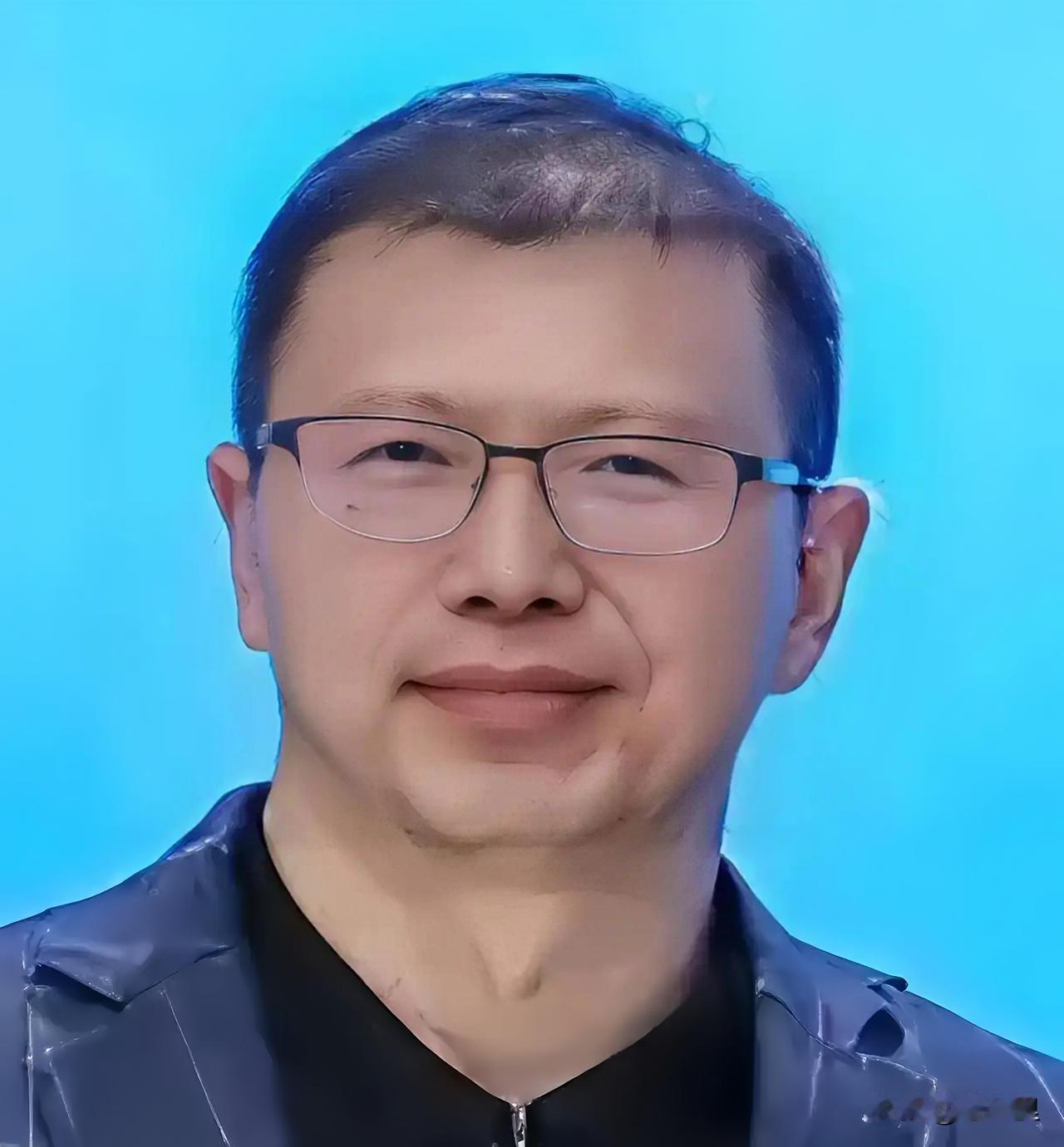 刘耀华与赵贵本是合伙人关系，刘耀华是西安赛格购物中心55%的股东，话语权更大，两