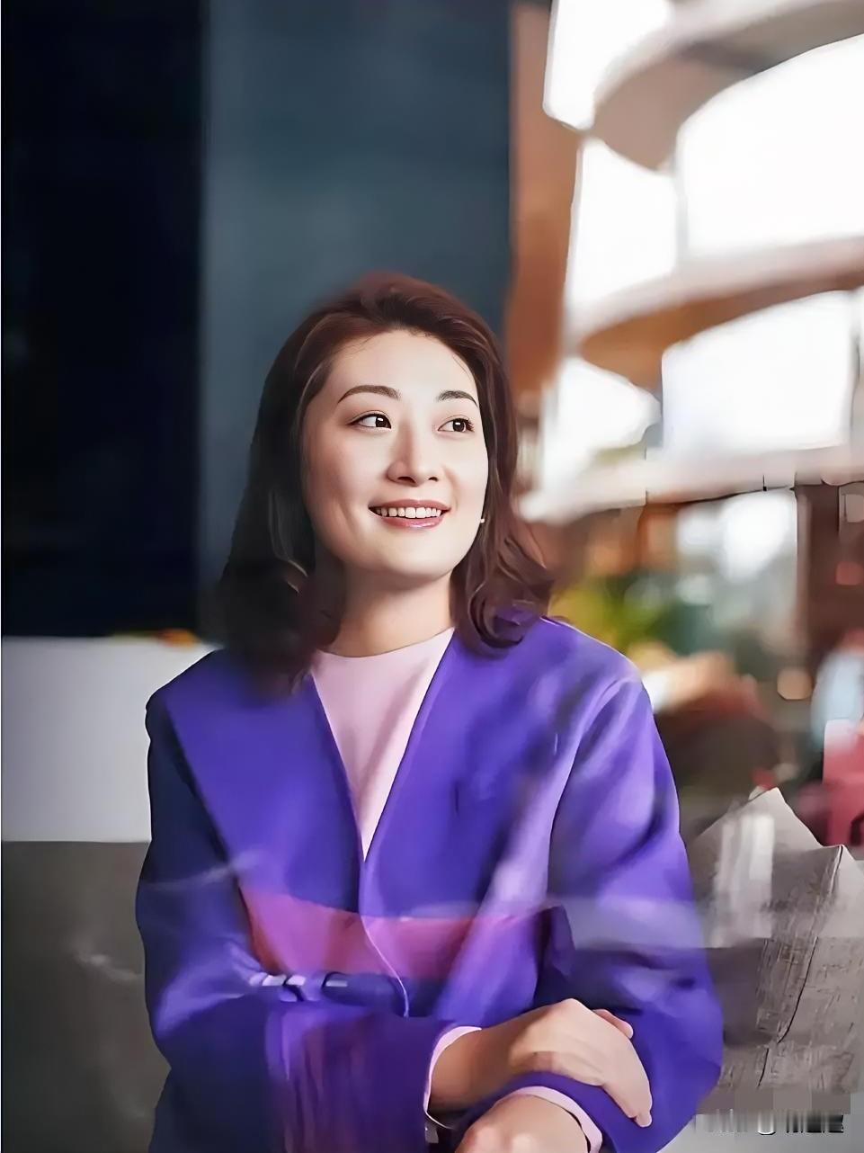 我发现了一个问题，同为富二代和创二代
 
娃哈哈宗馥莉和华为孟晚舟的“接班路”，