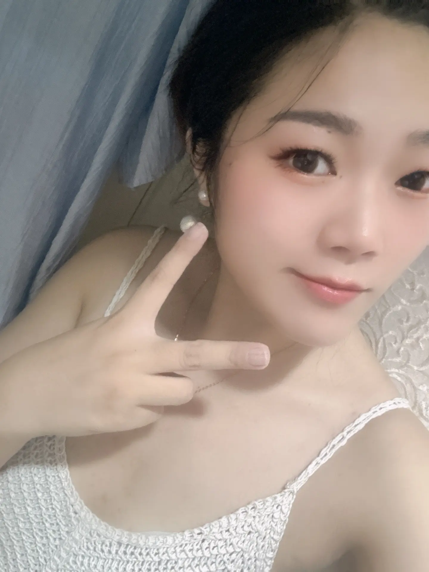 🌸🌸说：妈妈，我只要你就够了。