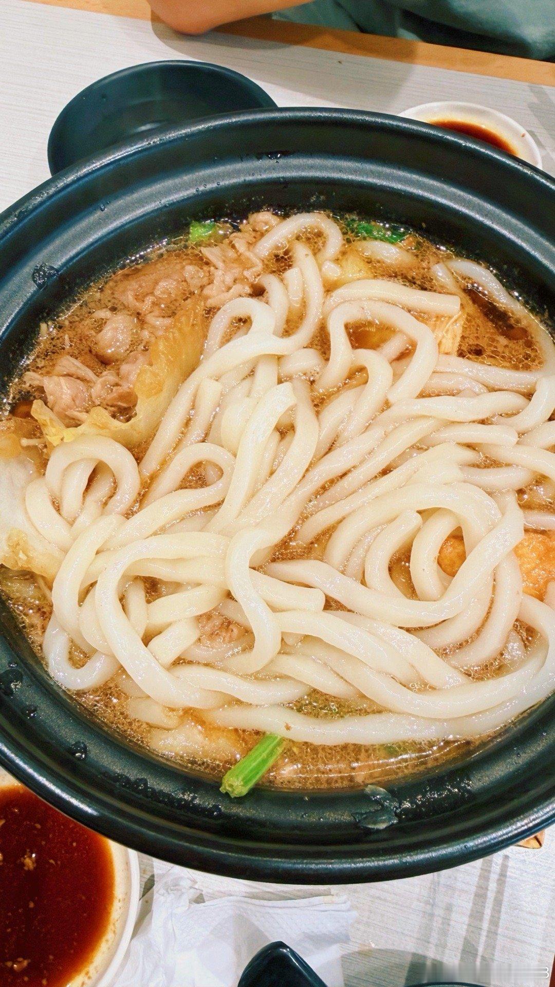 自制一碗鱼生饭。 