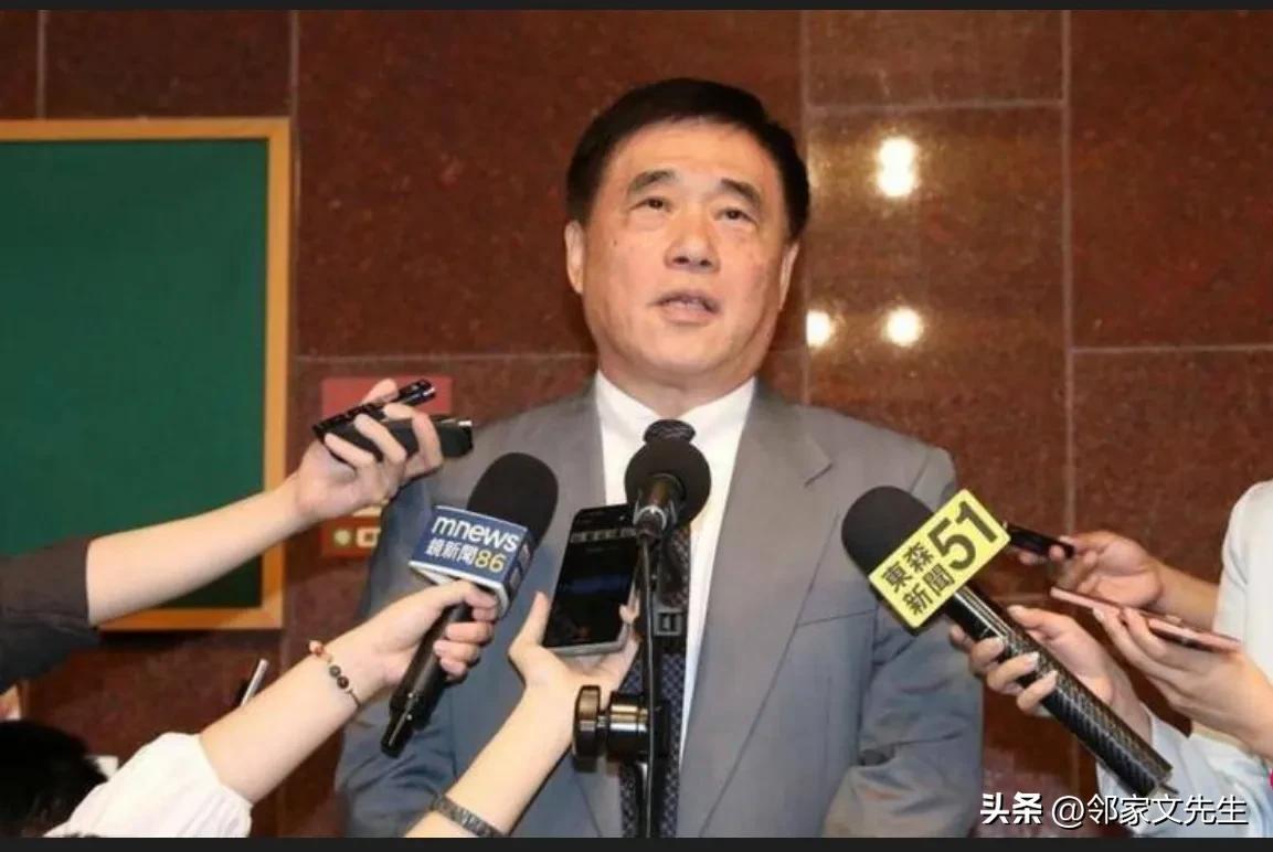 郝龙斌参选国民党主席  力推蓝白合

国民党前副主席、台北前市长郝龙斌星期二（9