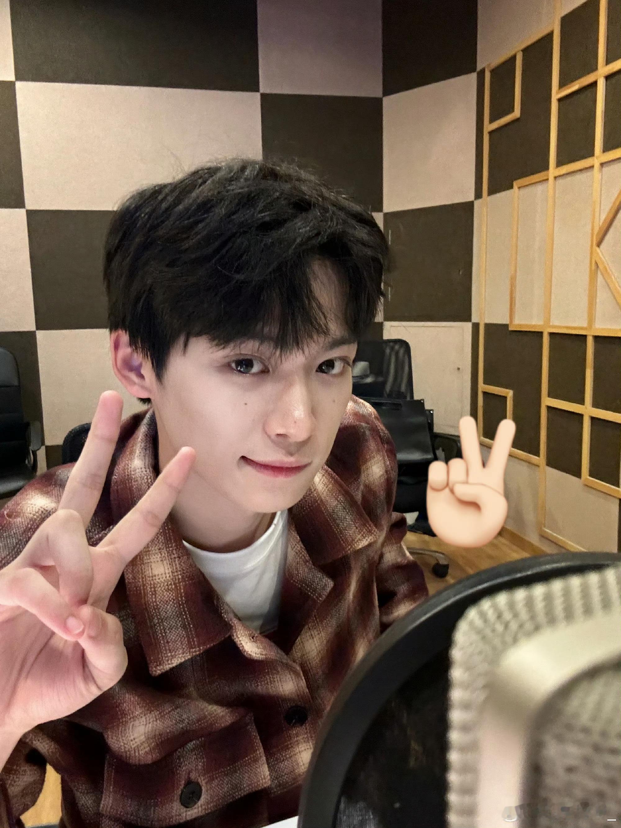 名单里好多梓渝粉丝好多梓渝粉丝 田栩宁工作室发的名誉维权案进展，名单里好多梓渝粉