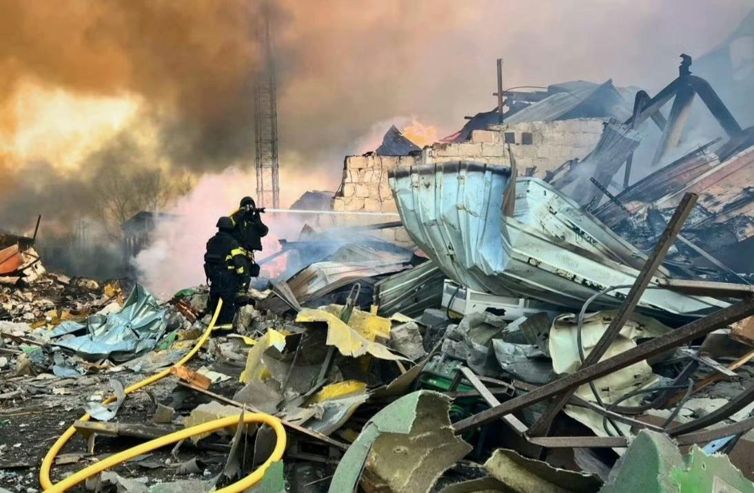 泽连斯基称，乌克兰基辅、苏梅、哈尔科夫、第聂伯罗和尼古拉耶夫地方遭到俄军袭击。