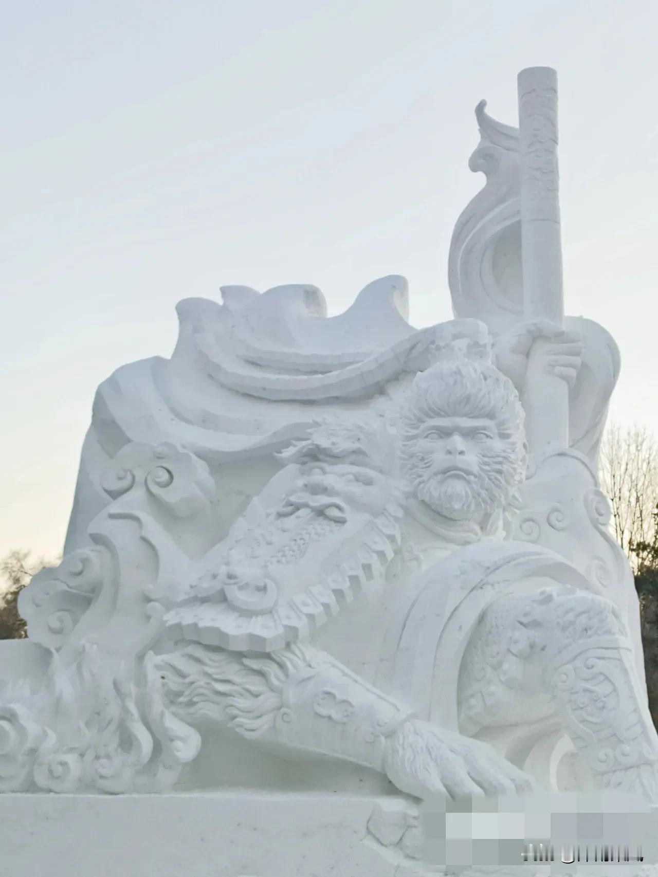 好消息，太阳岛雪博会核心雪雕悟空归来竣工，而网友的这个建议也被采纳，哈尔滨主打就