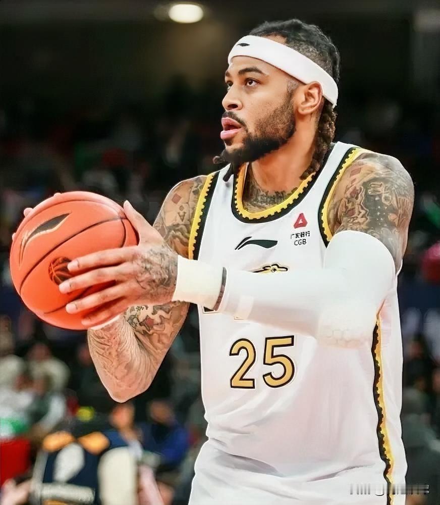 CBA常规赛第12轮单场五项数据最高者分别是：

得分王：深圳的史密斯！在深圳1