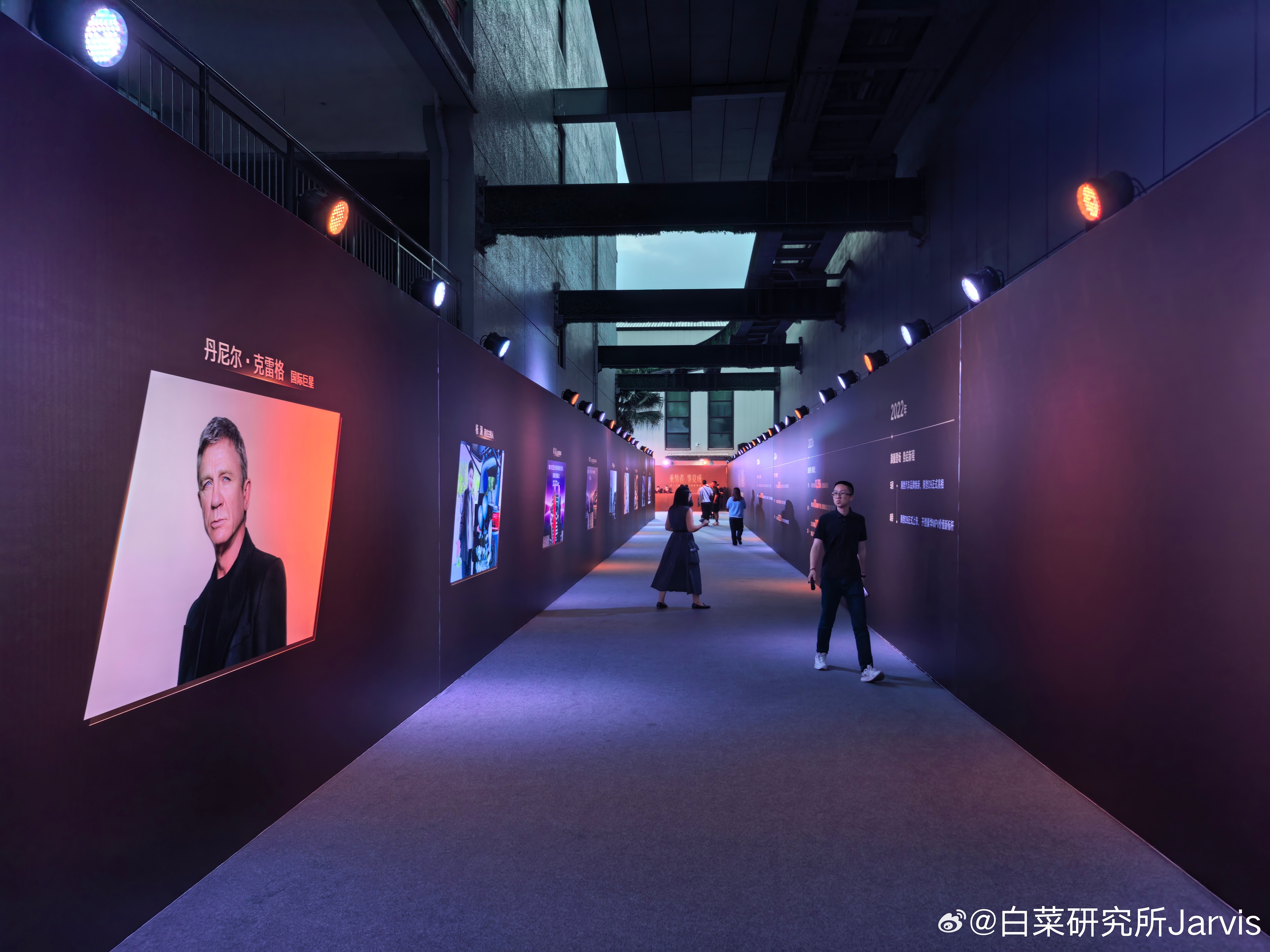 咱就是说，同样一条通道，我走了五年了，第一次有走红毯的感觉。腾势真的变了，虽然就