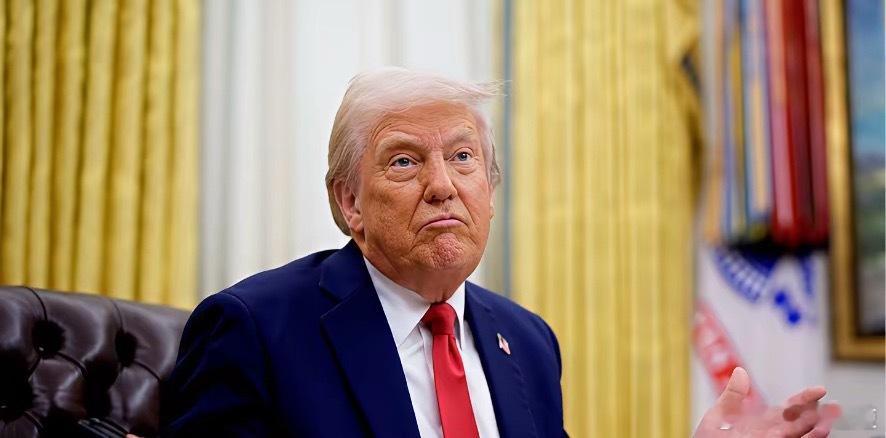 特朗普今晚发文说：“中国对我永久开放霍尔木兹海峡感到非常高兴。我这么做，也是为了