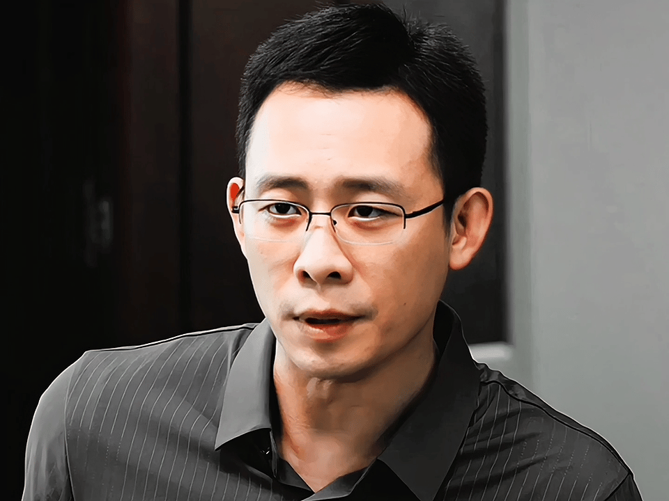 张主任戏里戏外的一举一动都特别迷人[awsl]
什么角色都拿捏得很真实！爱❤️译