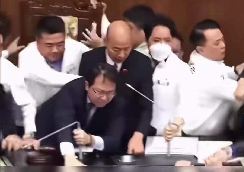 台湾省开会太乱了，需要整改！
