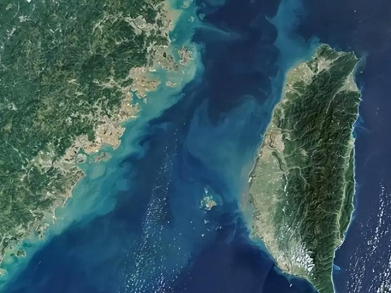 美国在台海问题上的布局，已经越来越明显地呈现复制乌克兰化经验的倾向，所以我一直认