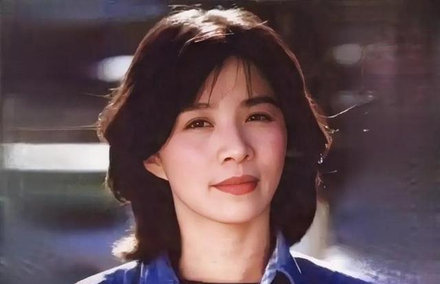 1980年的一天，演员迟蓬回到宿舍后对倪萍说：“真对不起，倪萍，选上我了。

说