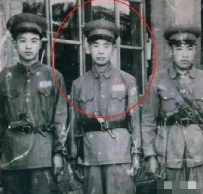 1948 年，一个日本人冒充中国人，加入了解放军，征战半个中国，立下汗马功劳，还