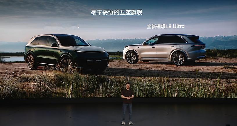 来啦，一台毫不妥协的五座旗舰SUV。看齐9系旗舰，安全、配置和性能，
不做任何妥