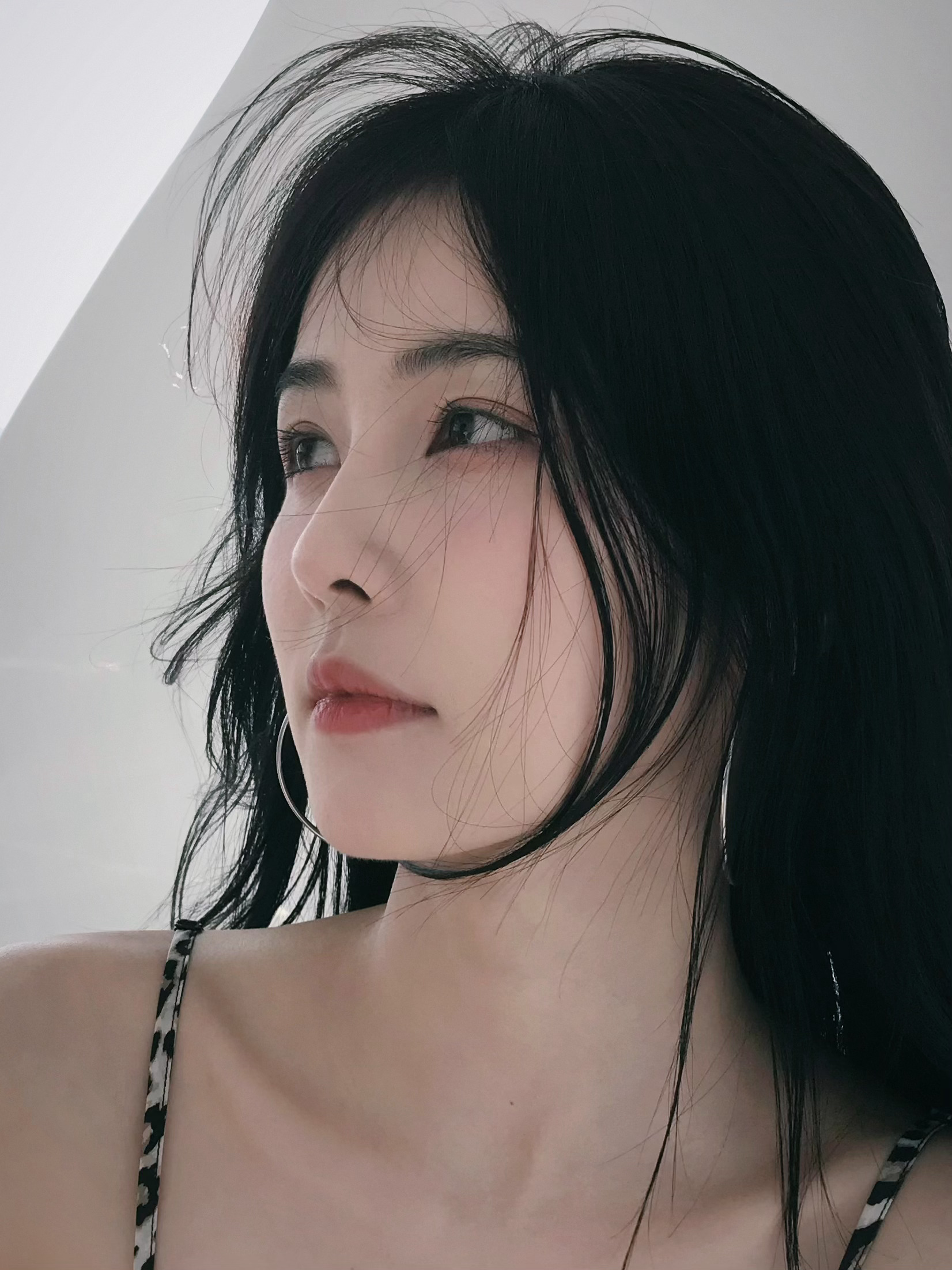 想在她脸蛋子上嘬几口 ​​​