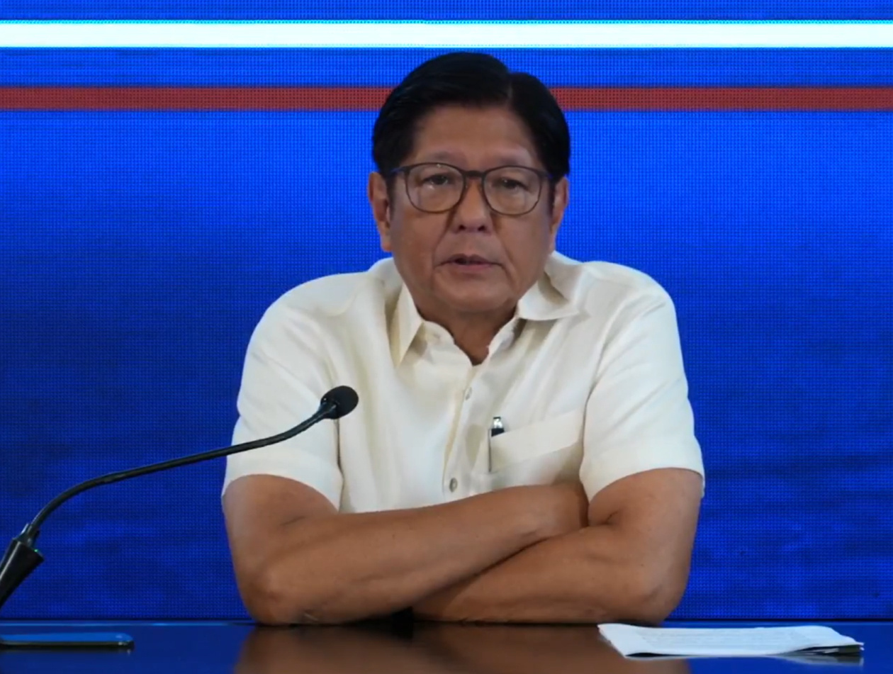 【，前众议员等人仍在逃】据菲律宾通讯社24日报道，菲总统马科斯在当天发布的一段视