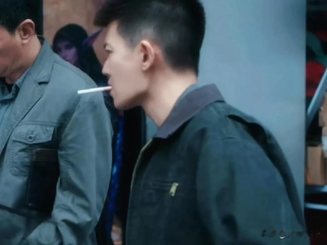 今晚可是哭惨了，
李成在哪里哭，我就跟着哭，
广文找范队那里我也哭的哗哗的，
嘉