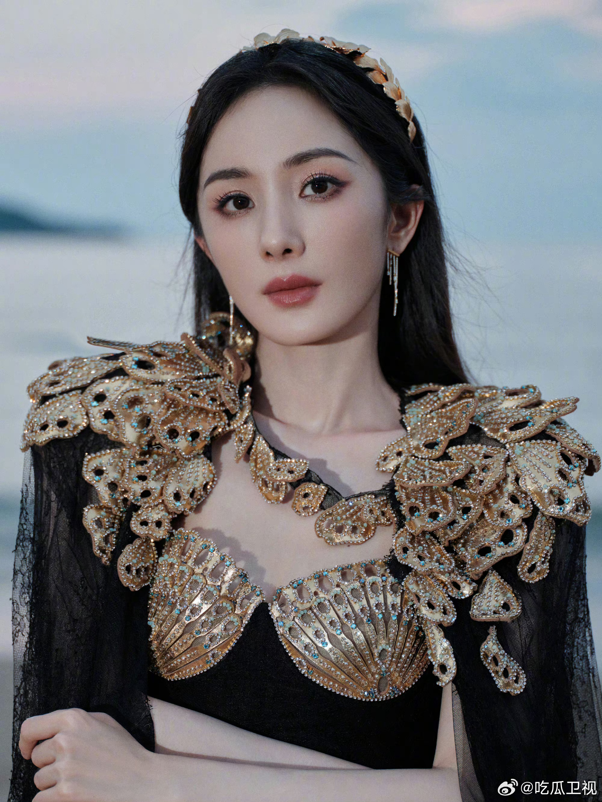 气场女王果然什么时候都霸气在线啊！每个披荆斩棘走来的女孩子最后都会成为自己的女王