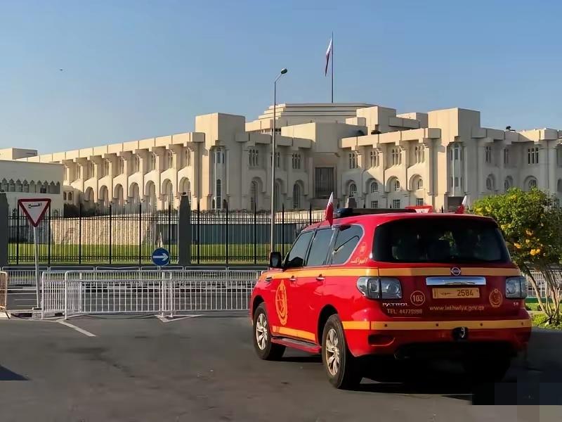 3月3日凌晨，这事儿可太惊人了！美国驻沙特大使馆突然“砰”地一声巨响，还冒起了火