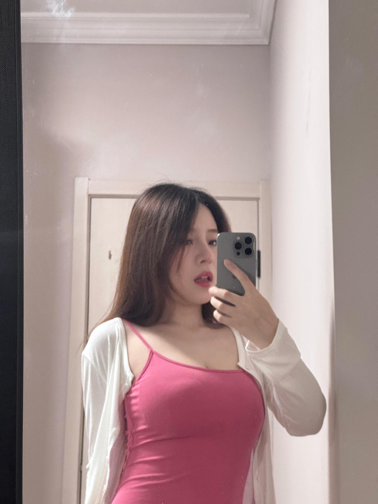 什么叫才貌双绝？如果我不说，一定不会相信，这竟然是985名校交大的在读女博士，要