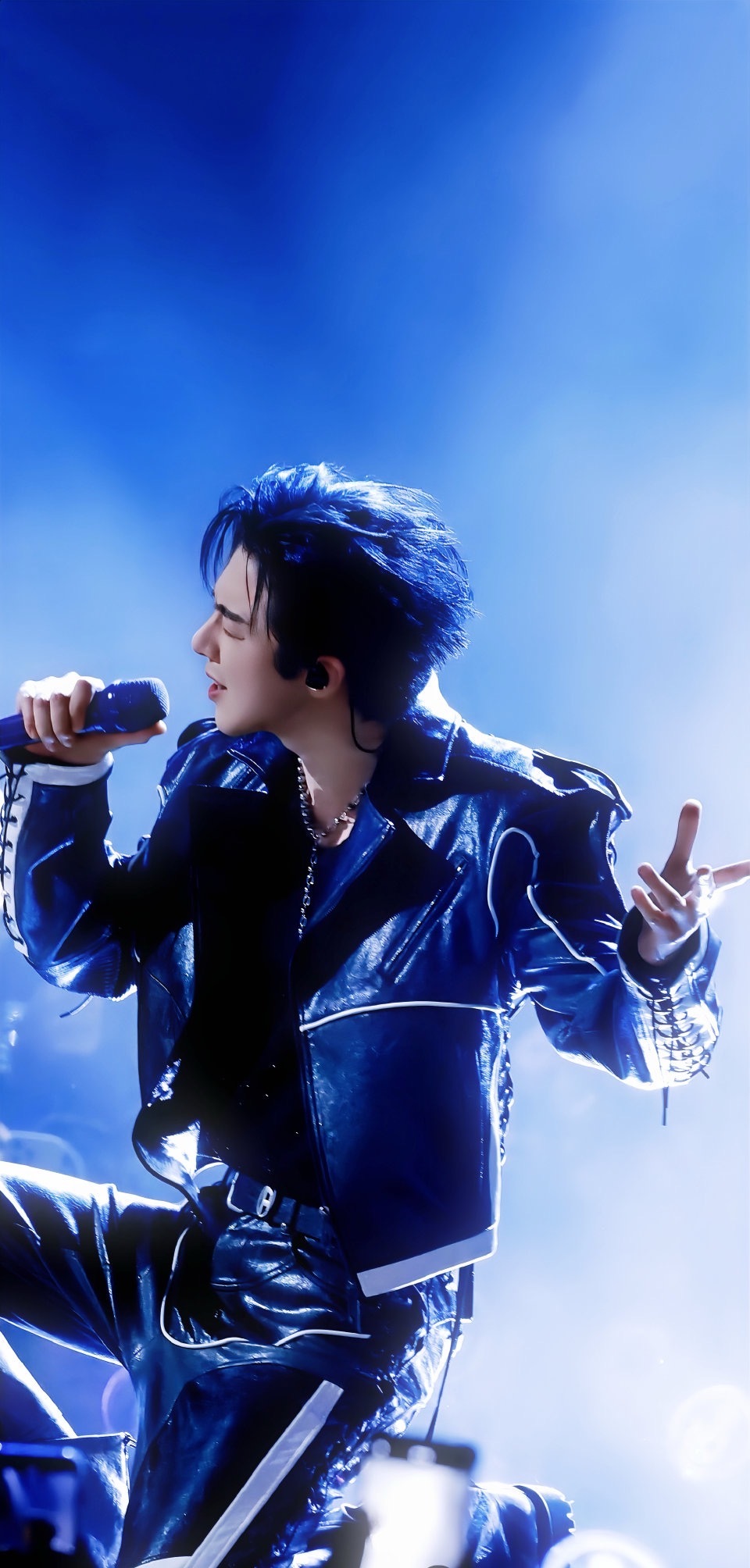 本周我完成了连续7天铁粉打卡，与的铁粉值额外增加1分！真開心帥爆了摩登兄弟