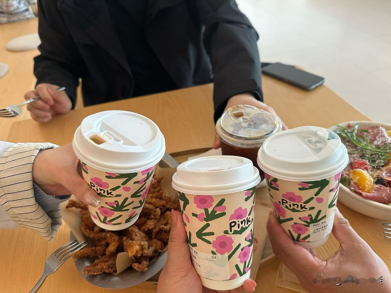 Coffee，有宜兴朋友来过的吗？

随着在城市里面工作的压力和经济压力逐渐增大