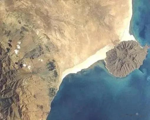 新疆出现“奇怪现象”，引起美国的注意，就连印度也坐不住了

中国幅员辽阔、地大物