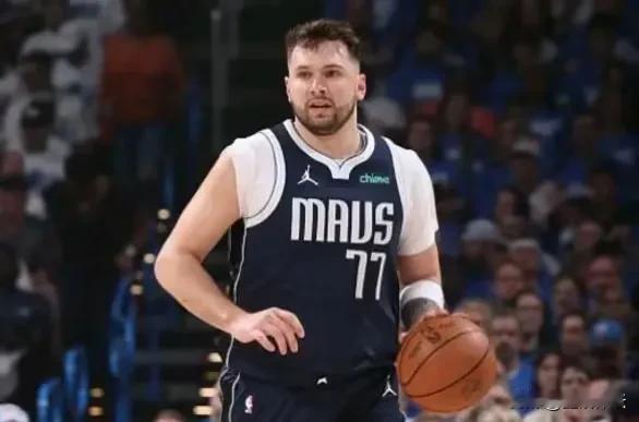 东契奇空砍大号三双，独行侠再负凯尔特人#NBA# 

北京时间今天上午，本赛季N