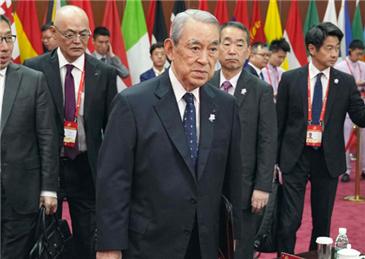 终于等到中国点头，日本关西经济界将于12月派团访华，目的只有一个
 
据日本共同
