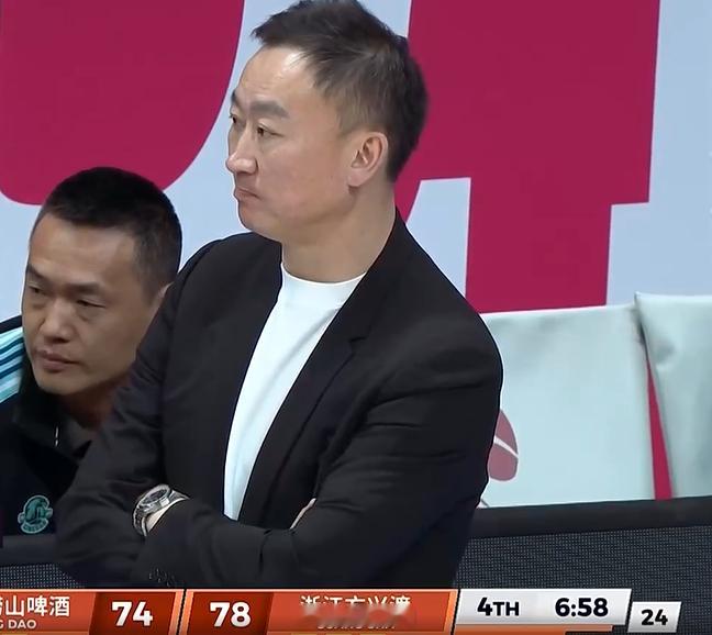 这场比赛要是能取胜，那青岛男篮可能完成了队史上最不可思议的一场逆转青岛男篮vs广