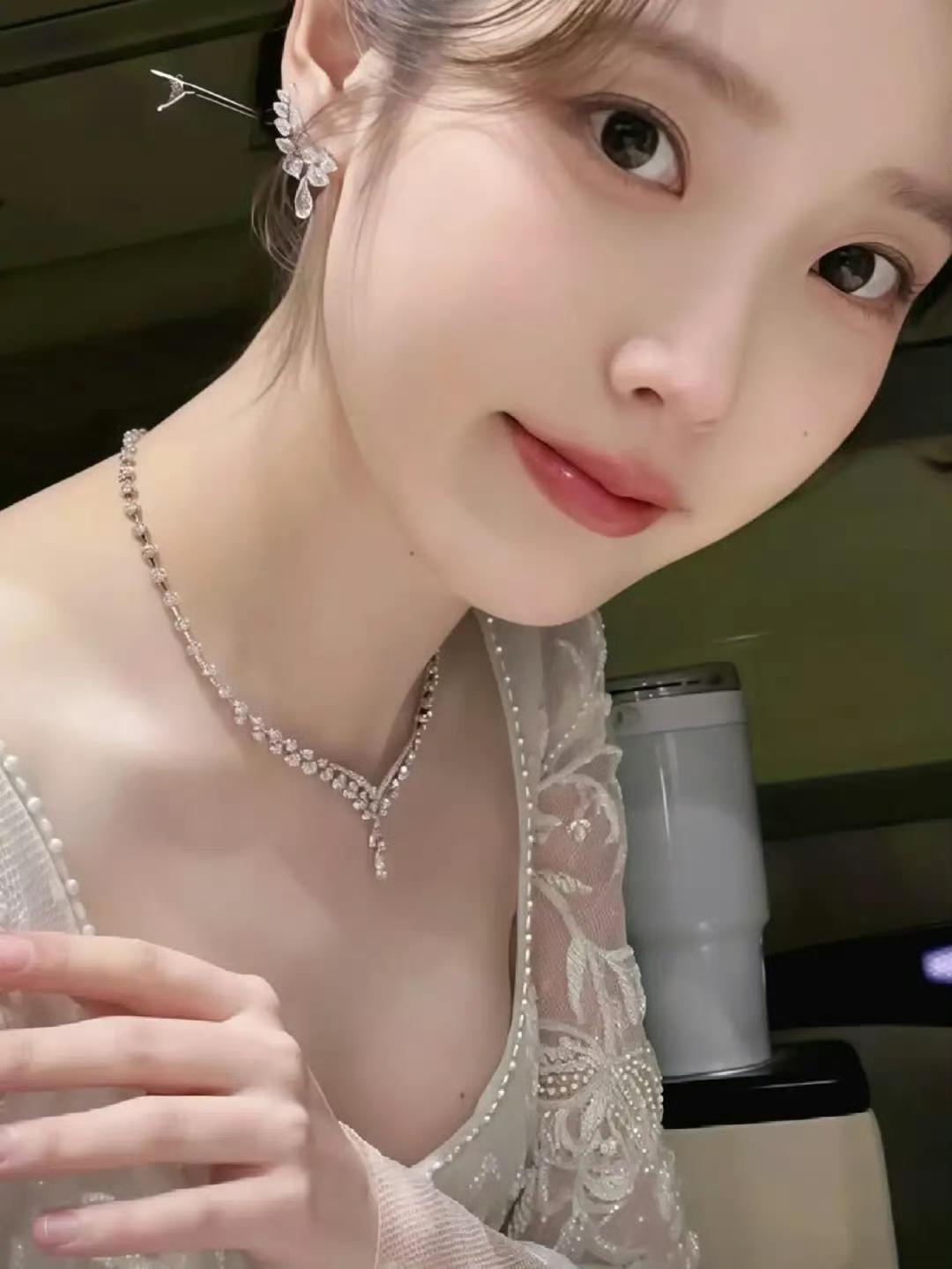 救命！IU 你怎么离我这么近[送心]