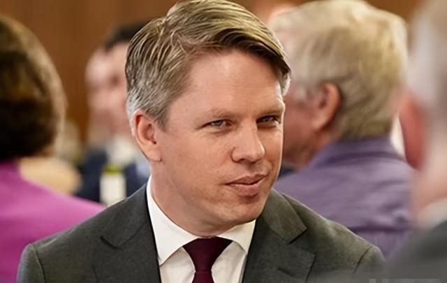 澳大利亚工党全国书记埃里克森大概做梦都没想到，他驳回中方交涉的那一刻，事情会变得
