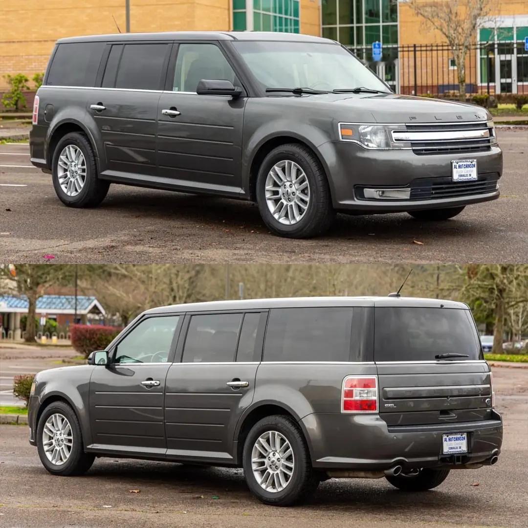 2015款 Ford Flex SEL 保留了 Flex 系列那种方正、低重心的