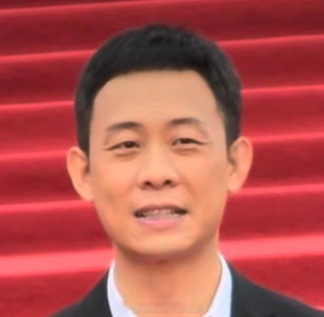 孩子练习假笑中 