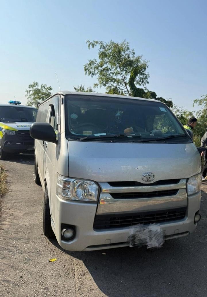 香港新界北总区交通部执行及管制组人员于今日（1月18日）下午在区内开展打击交通违