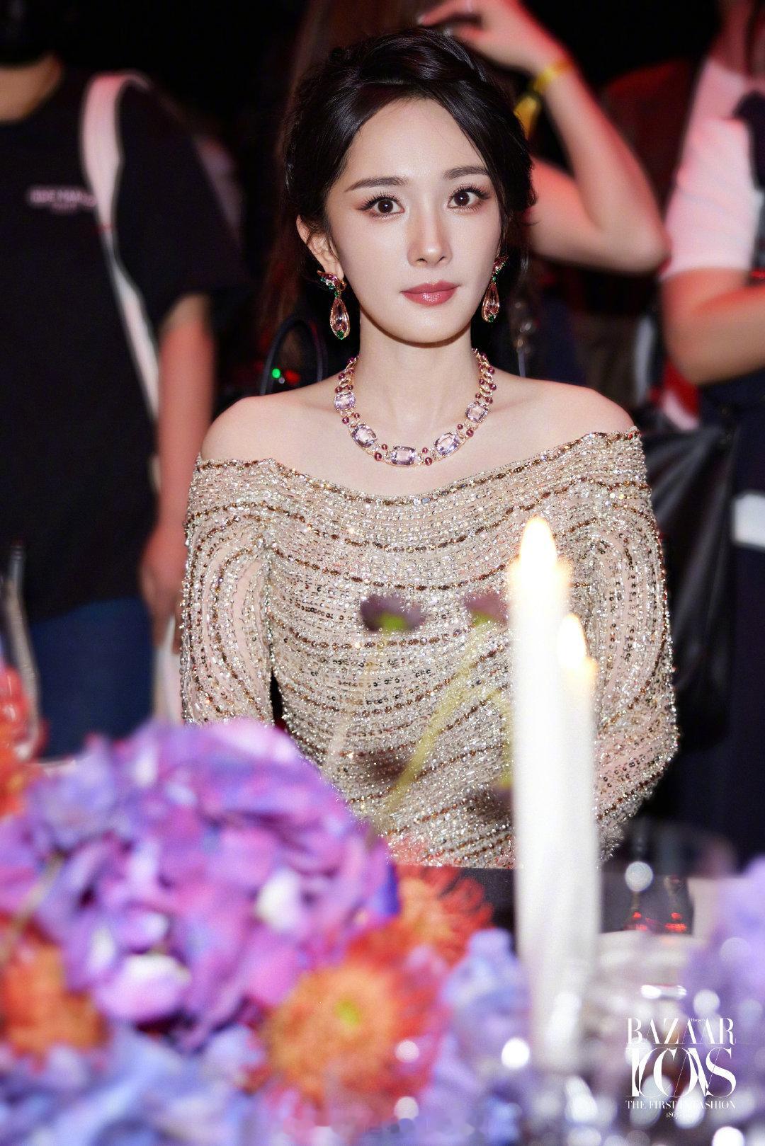 时尚芭莎年度派对内场图，衣香鬓影名利场杨幂 张凌赫 鞠婧祎 赵今麦 陈丽君 吴谨