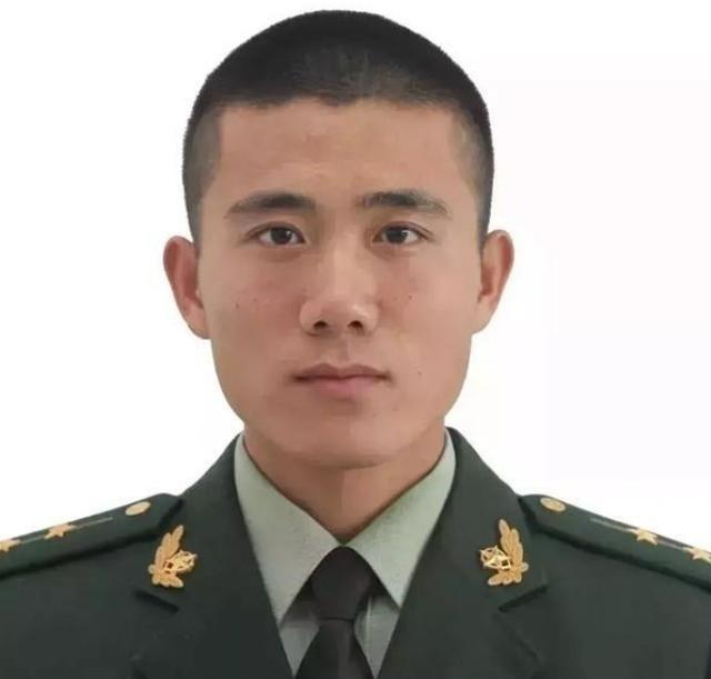 “国家白白培养了他5年！”2018年，武警济南支队入职了一个月的大学生，还立下了