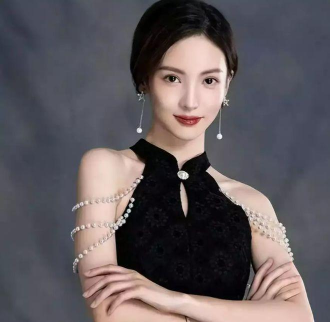 张昊唯是要得罪整个娱乐圈吗？啥都往外说，以后谁还敢跟他交朋友？

张昊唯录音事件