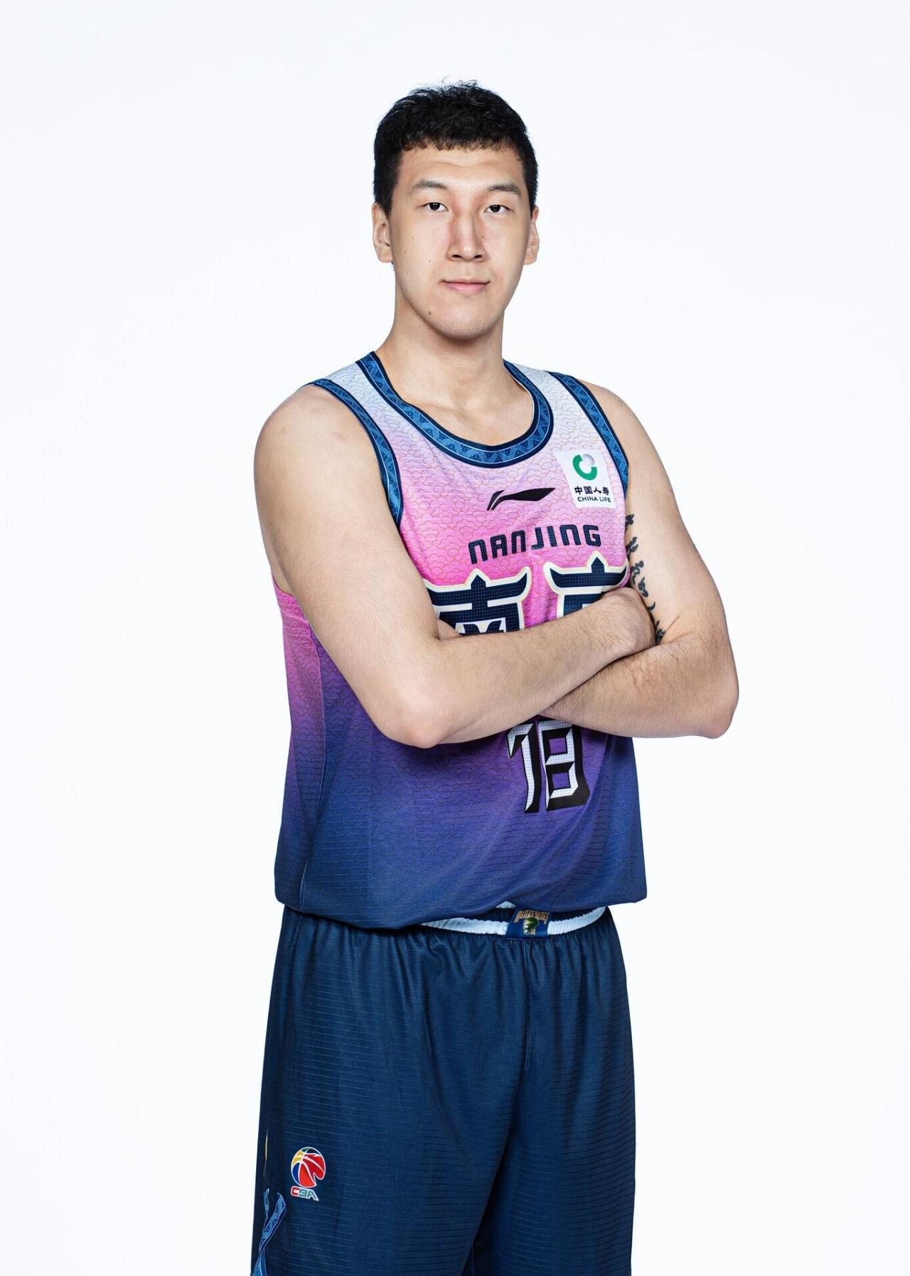 杜润旺杀死了宏远，听起来很奇怪，但这就是残酷的事实。

全场11次出手三分，命中