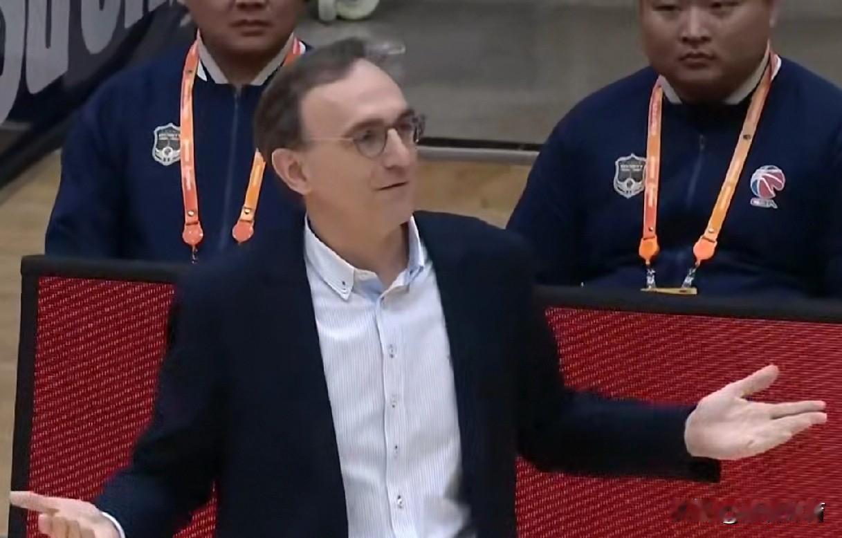 本赛季CBA高开低走的五支球队
1、北京北汽
目标争冠，赛季初七连胜联盟第一， 