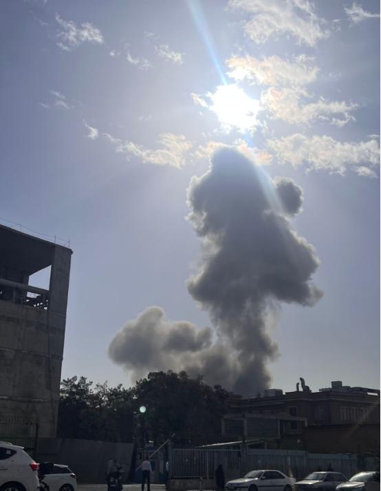 朝鲜有一套活下来的逻辑：美国惹我，我打韩国——伊朗现在面对的局面，和当年朝鲜的处