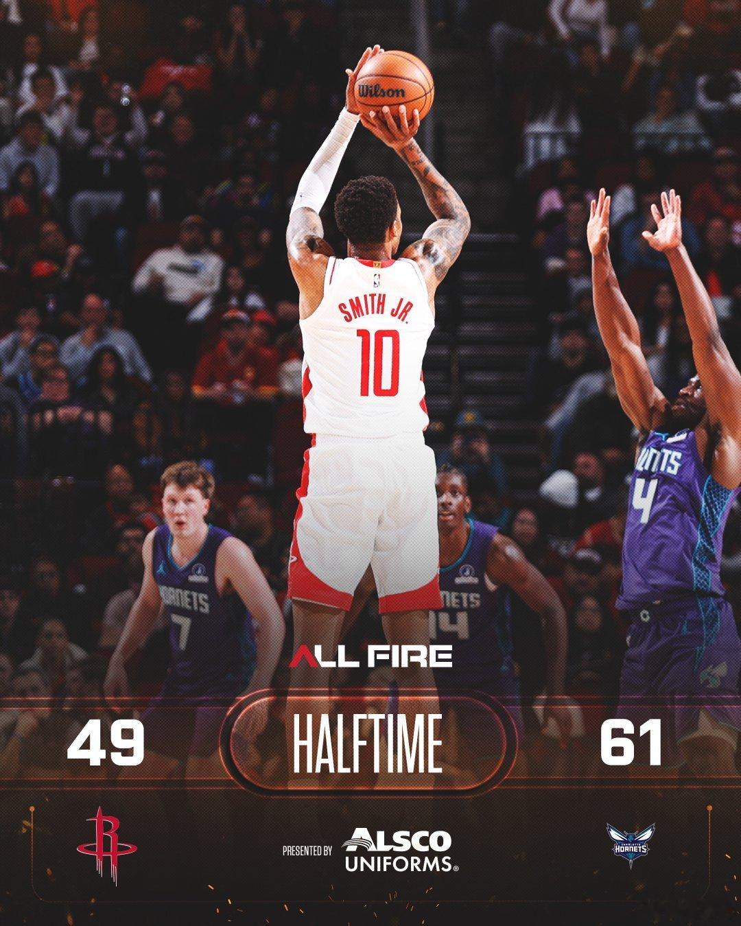 半场落后12分进攻失误连连，防守错误频频拼劲上也不如对方全队唯一的正负值这正数双