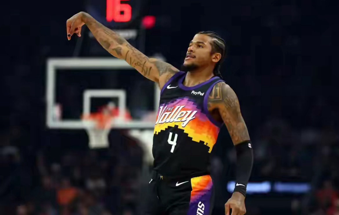 惜败！太阳123-125憾负掘金，布克空砍22+3+8，约基奇23+17+17准