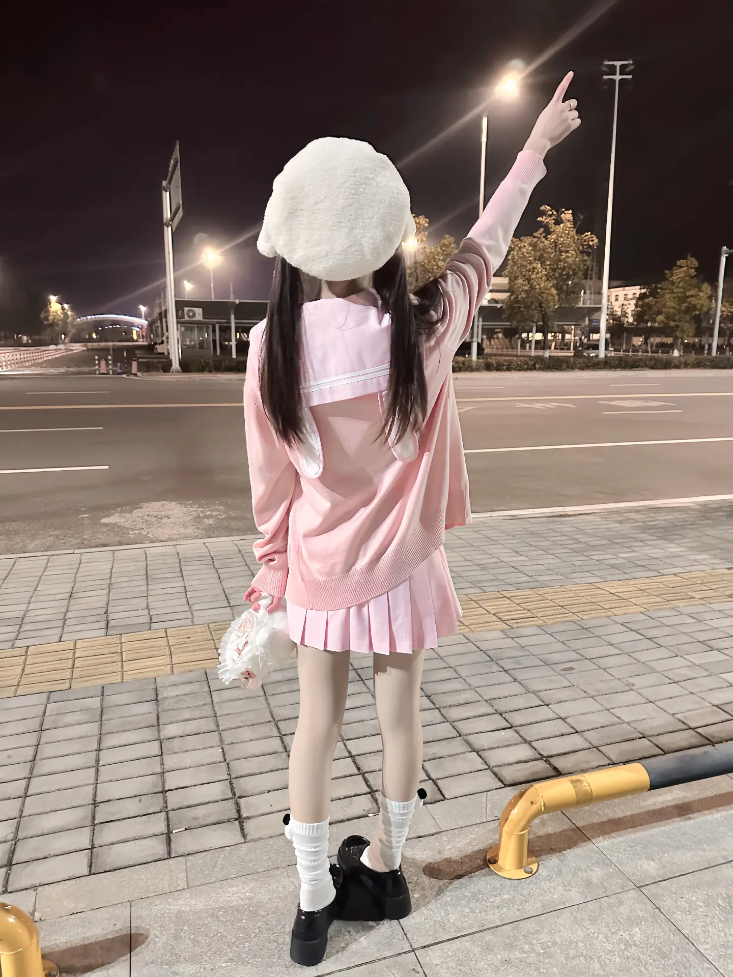 要是出现比我更可爱的女孩子 你就会移情别恋吗ㅇㅅㅇ