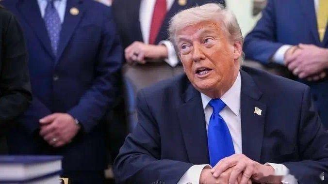 凤凰新闻【伊朗停战方案含战争赔款，专家：这是战败国象征，特朗普难以接受】据伊朗媒