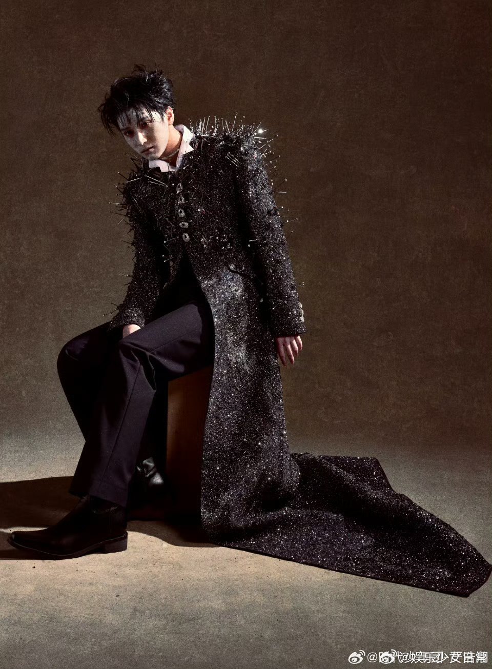 严浩翔分享歌曲用歌词怼造谣，用作品说话，这波直接把黑子干沉默了，爽到！ 