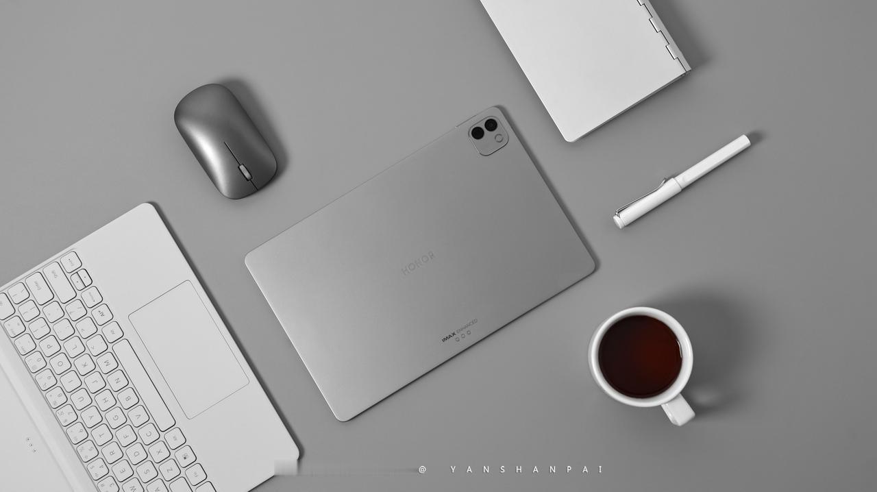 荣耀MagicPad3 Pro12.3英寸的产品力很很强呀，分享一组我们的实拍图
