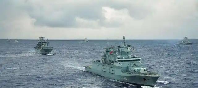 你们知道德国为什么最近敢肆无忌惮地挑衅中国？原因其实很简单，就是因为中国太仁慈、