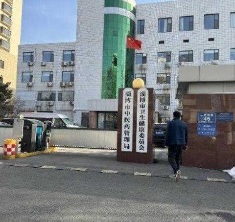 #记录我的2024##儿子和父母互送对方进精神病院#

在面对“精神病都说自己没