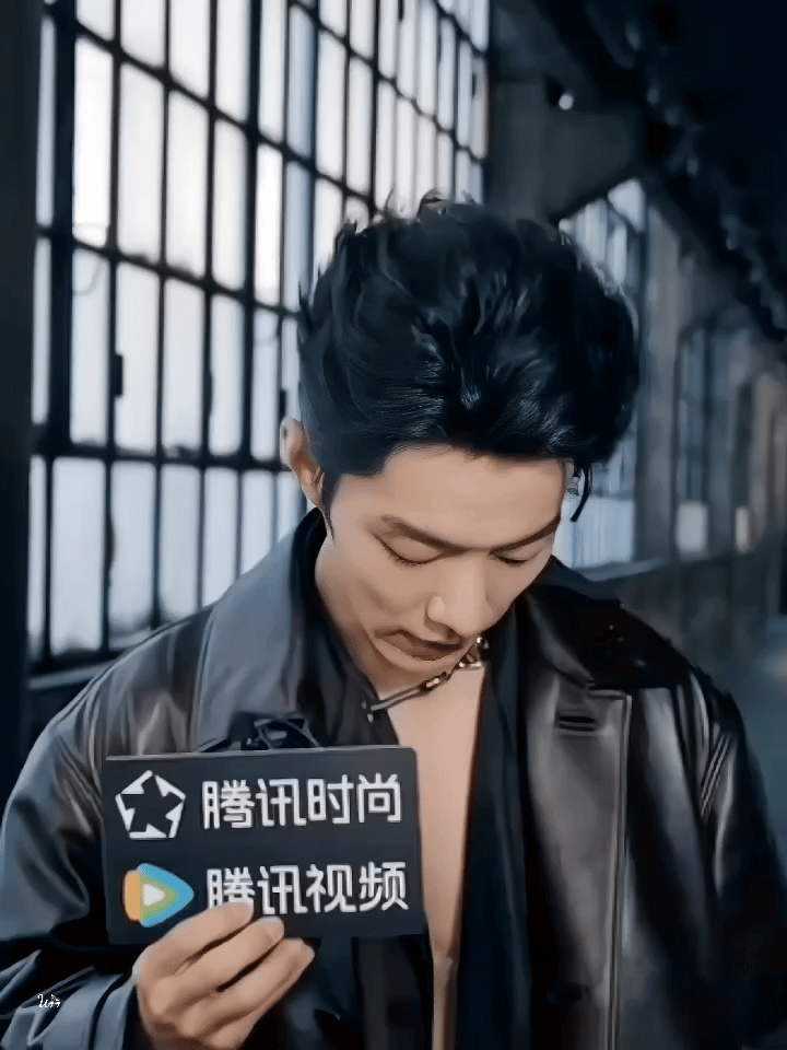 优秀努力上进，颜值与演技并存的演员肖战！肖战携藏海传参加盛典cmg中国电影盛典